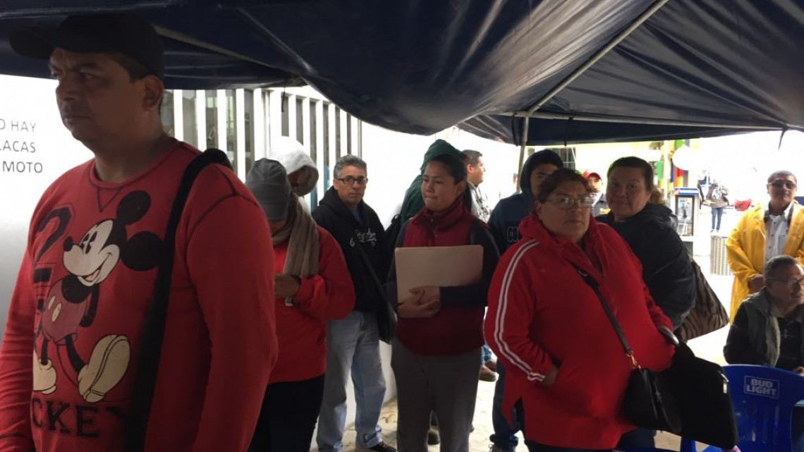 Largas filas por fallas en el sistema de cobro en la fiscal de Altamira