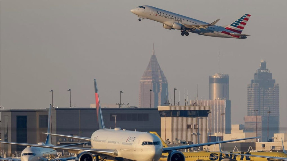 EU anuncia cancelación de vuelos ante cierre de Gobierno