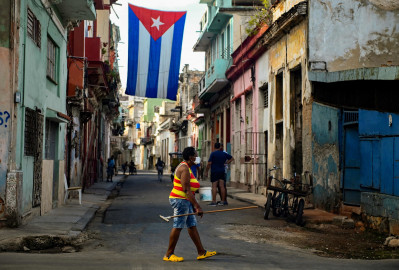 Estados Unidos levantará tope de remesas a Cuba 