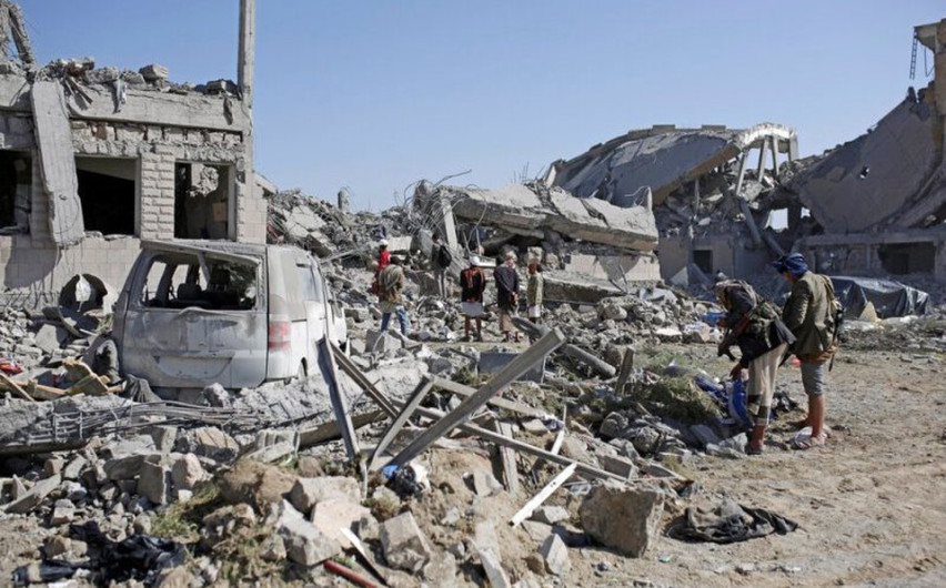  100 muertos tras bombardeos en cárcel de Yemen