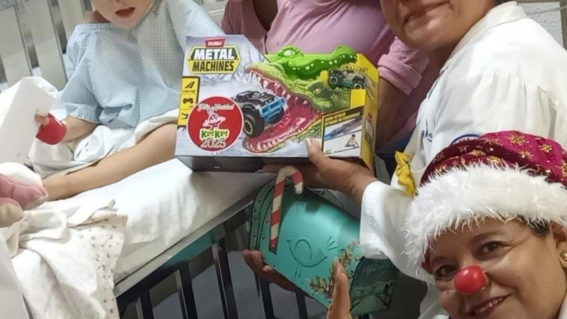 Llevan dosis de alegría y transforman la Navidad