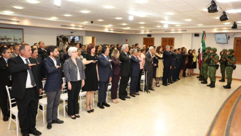 Enrique Rivas toman protesta como alcalde de Nuevo Laredo 