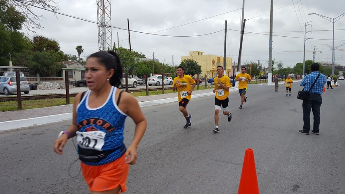 Realizan carrera "Por la Amistad Entre las Naciones Unidos y de Pie"