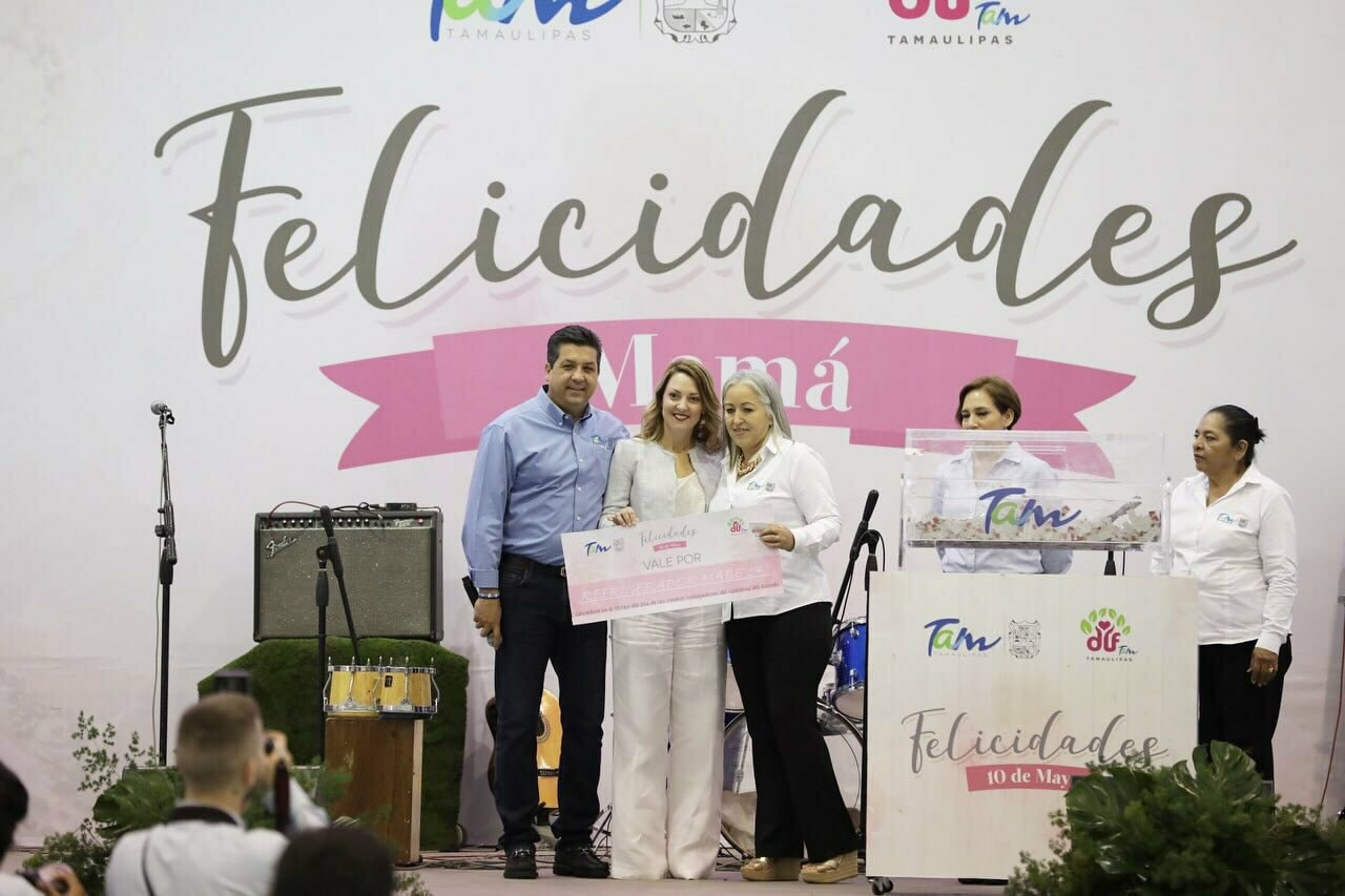 Mamás burócratas se van de puente