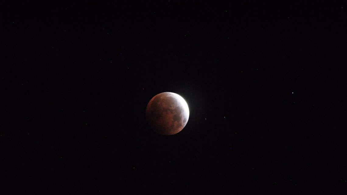 Así se vivió la "super luna" de mayo 