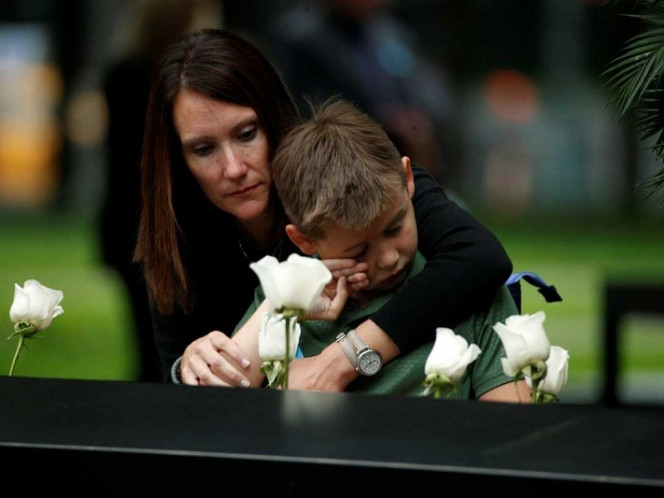 Rinden tributo a víctimas del 11-S en Nueva York