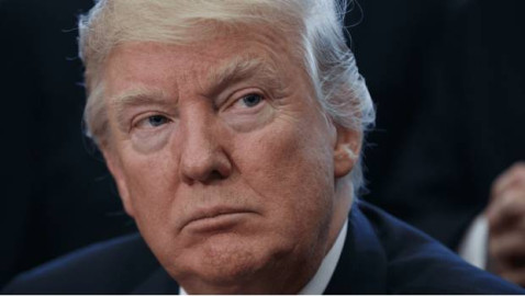 Ordena juez de Chicago liberar recursos a ciudades santuario en EU