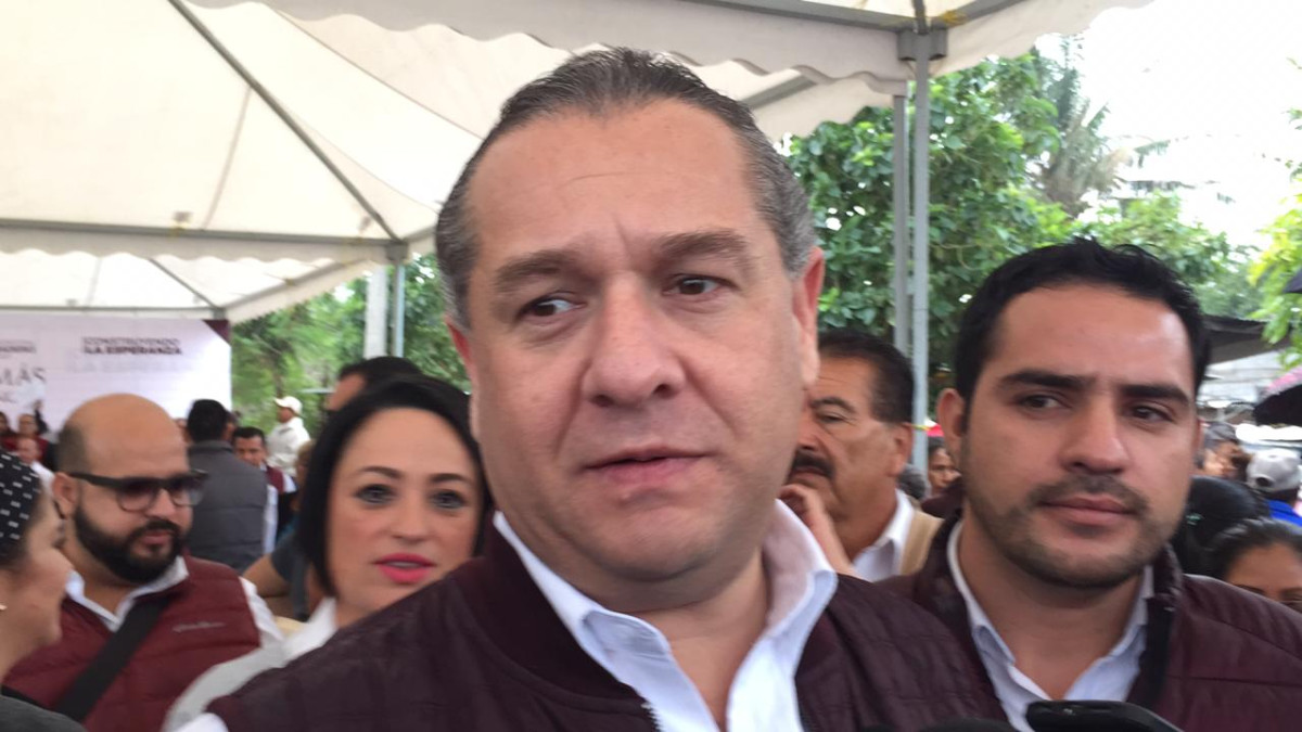 En 3 años Adrián Oseguera pavimentada 50 kilómetros en calles