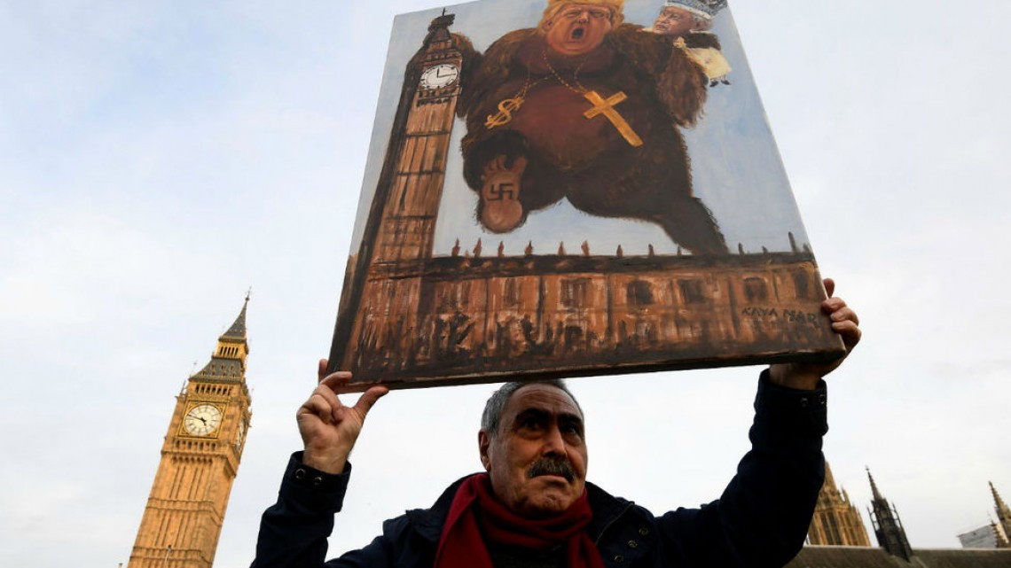Protestan en Londres por la próxima visita de Trump a Reino Unido 