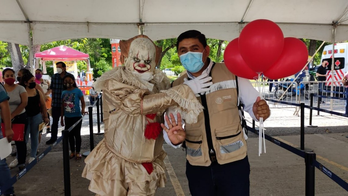 Llega el miedo a Pennywise y acude a vacunarse contra el Covid19 