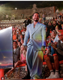 J Balvin es “Icono Latino de la Moda del Año” de los Latín American Fashion Awards