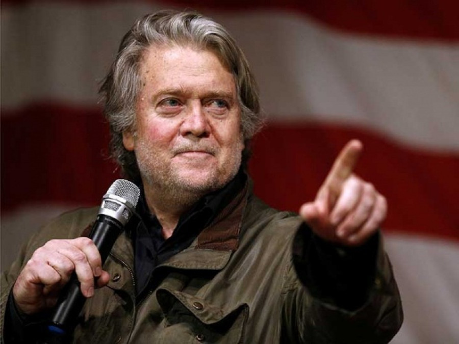 Trump pide a Bannon pare con sus declaraciones