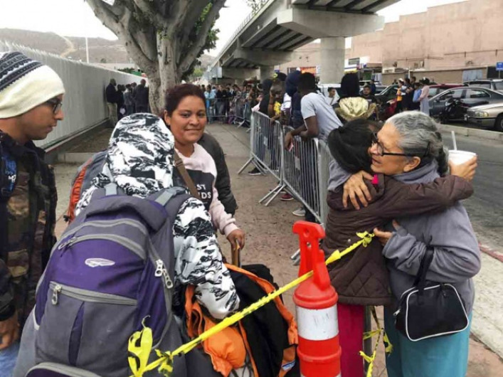 Detienen a 139 migrantes en operativos en Florida