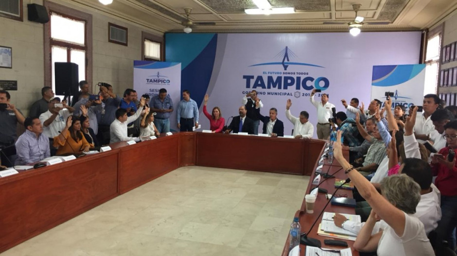 Jesús Nader toma protesta a 7 Secretarios 