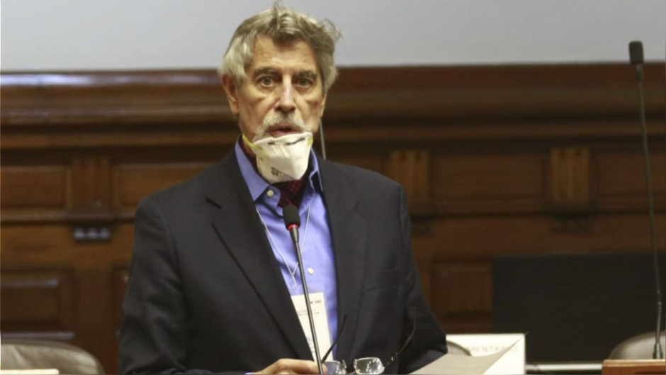 Francisco Sagasti es elegido nuevo presidente de Perú