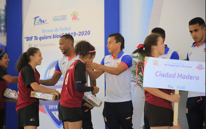 Premian a ganadores del torneo estatal de la copa DIF Tam