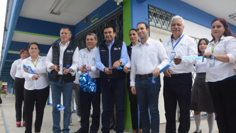 Inaugura Chucho Nader Moderno Control de Asistencia en los Planteles COBAT