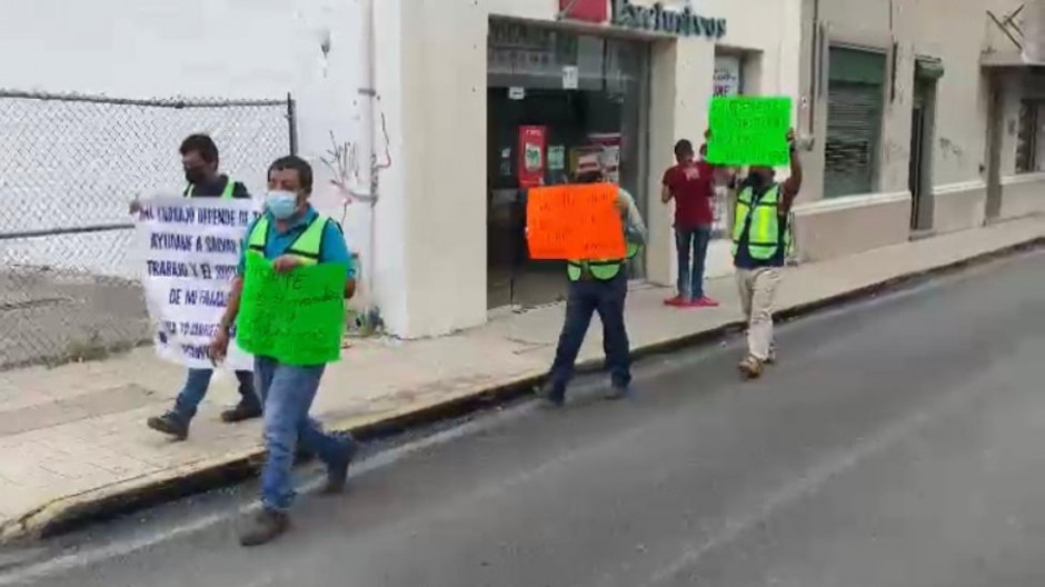 Comerciantes ambulantes refuerzan campaña de uso de cubrebocas 