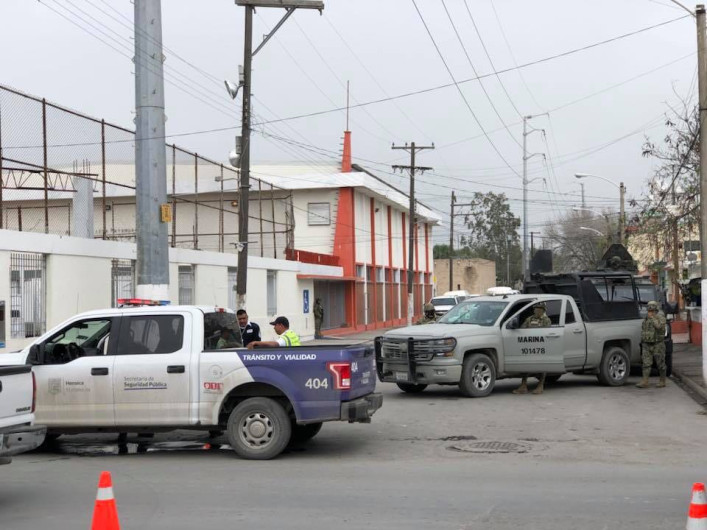 Trasladan a 300 migrantes a la Ciudad de México