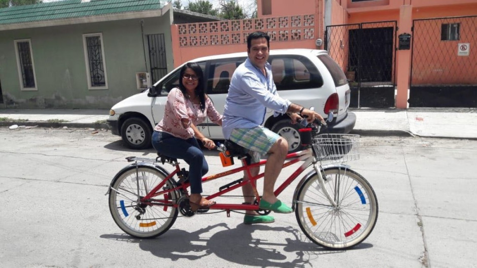 Regidores descuidan funciones por pasear en bicicleta