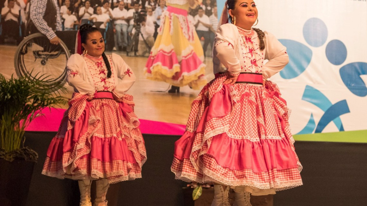 Con la participación de personas con discapacidad se realiza “Talento DIF” 