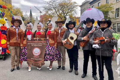 Artistas de la UAT participan en Festival de Día de Muertos en Canadá