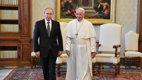 Putin se reúne con el Papa Francisco