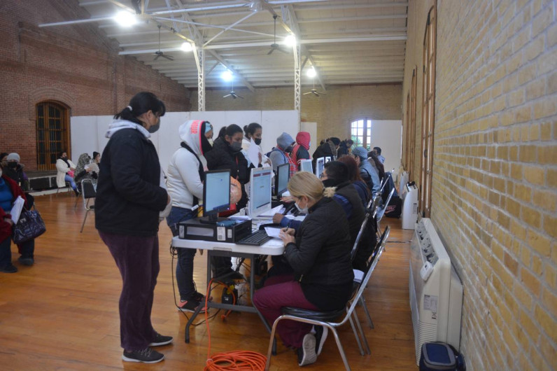 Iniciará registro para primera dosis de vacuna COVID-19 a jóvenes de 12 a 17 años y refuerzos para adultos