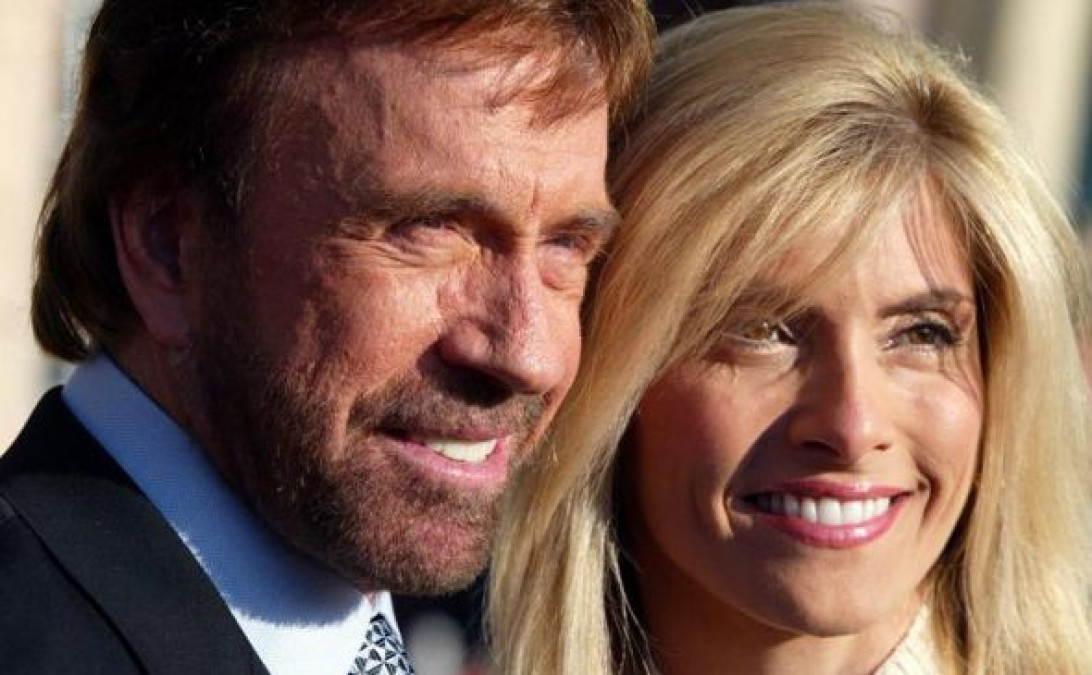 Chuck Norris se retira para cuidar a su esposa