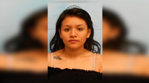 Policía busca a sospechosa de robar auto en McAllen 