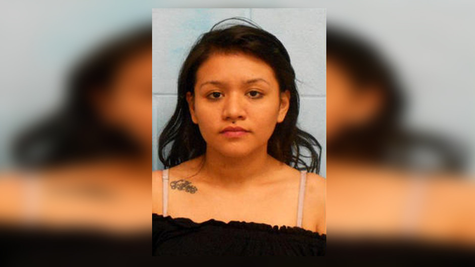 Policía busca a sospechosa de robar auto en McAllen 