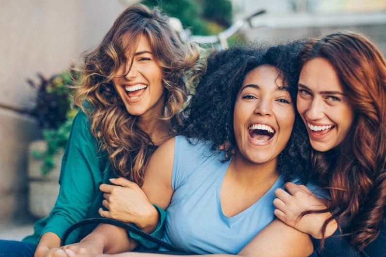 ¡Estar soltera está de moda! Estudio revela que mujeres sin pareja cuentan mejor salud