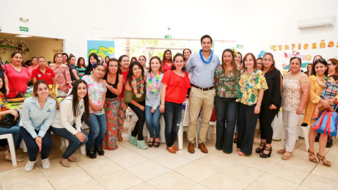 Festeja DIF Reynosa a mamás