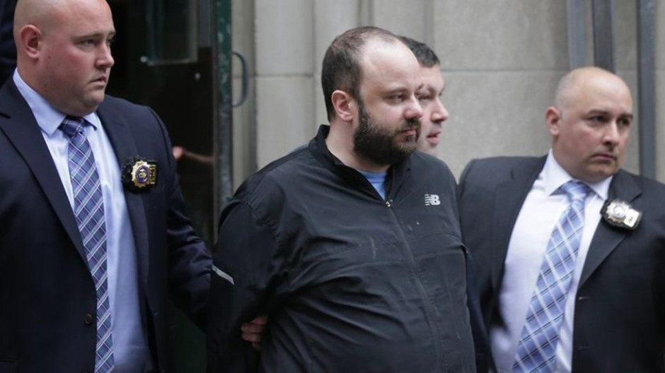 Detenido con gasolina en la catedral de NYC planeaba ir a Roma