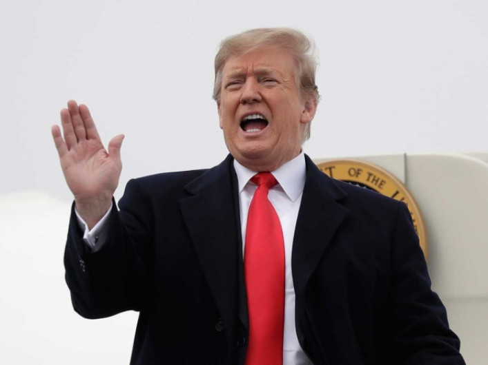 Argumenta Trump que informe de Mueller es "ridículo"