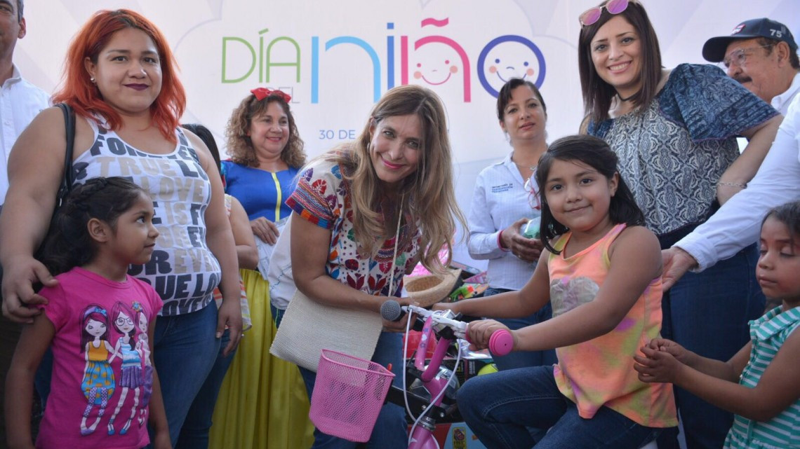 Festejan miles de niños su día con Maki