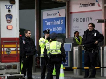 Detienen a un hombre por amenaza de bomba en aeropuerto de NY