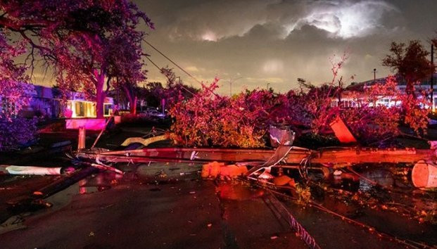 Tornado causa destrozos en Dallas 