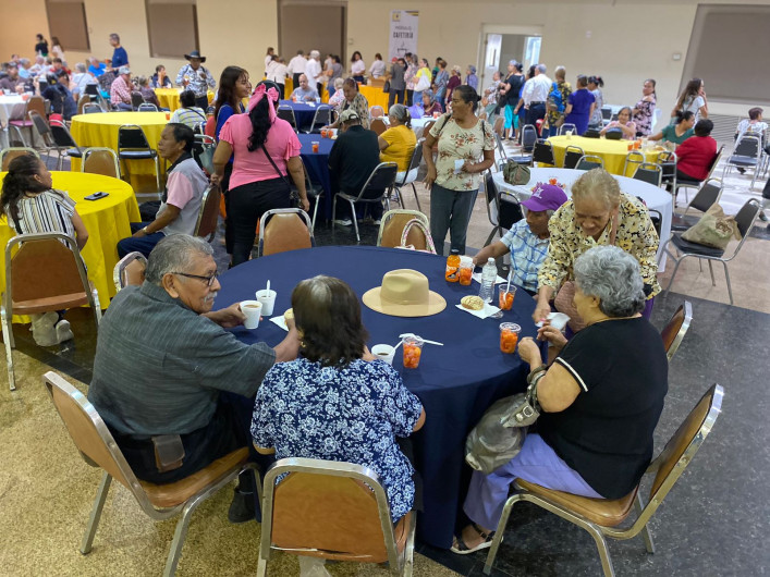 Club de Leones celebra a los abuelos