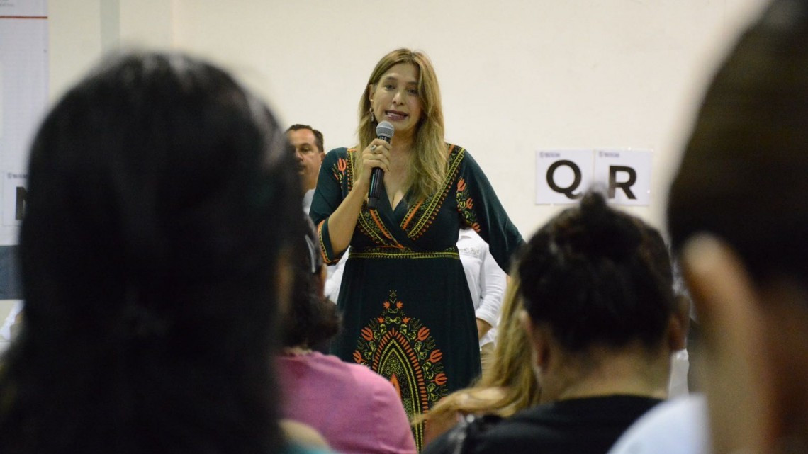 Concluye Reynosa entrega de becas a universitarios