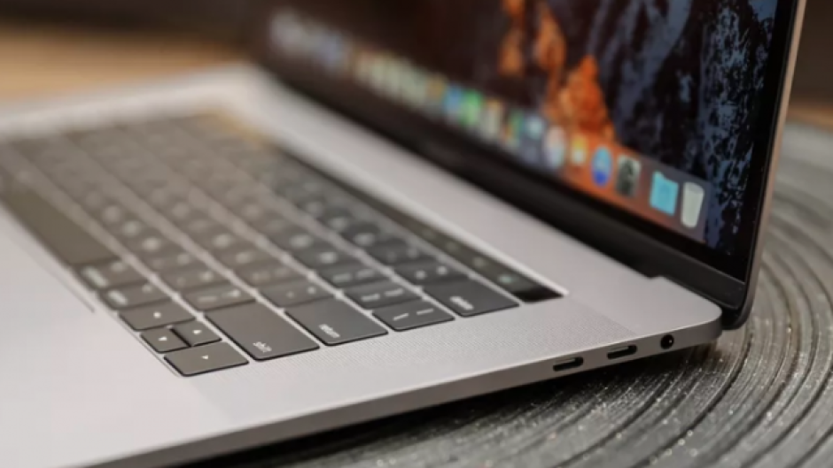 Prohíben ciertos modelos de laptops de Apple en aviones