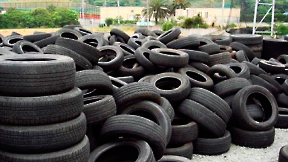 Interesadas empresas en eliminación de llantas usadas