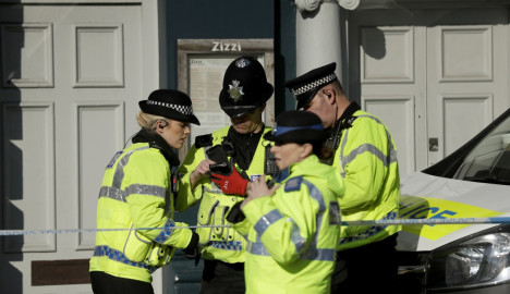 Muere mujer británica por presunta exposición a agente nervioso