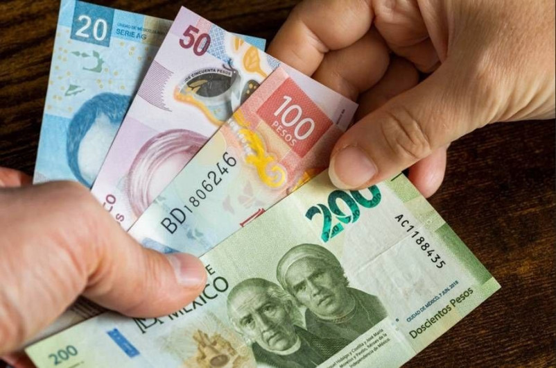 ¡Se viene incremento al salario mínimo el 1 de diciembre!; proponen llegar a 323 pesos en 2026