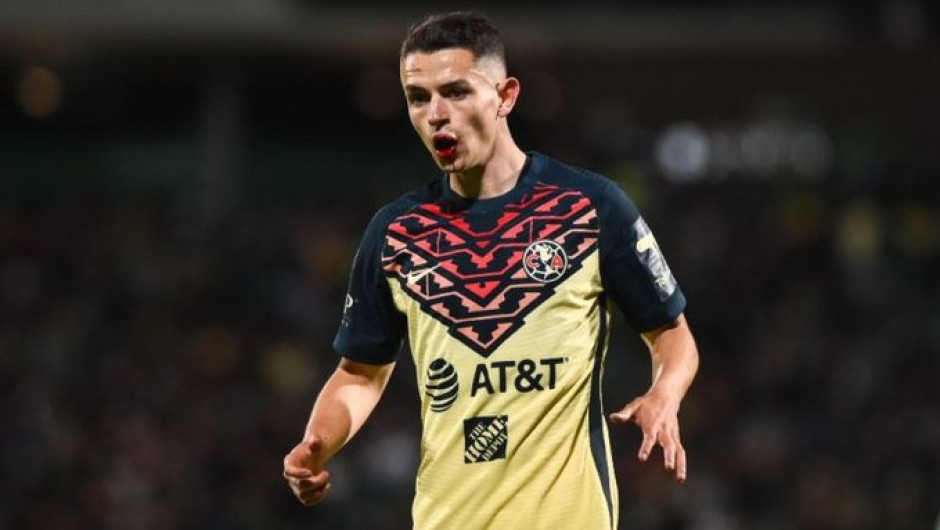 Álvaro Fidalgo necesitó sutura luego de recibir codazo