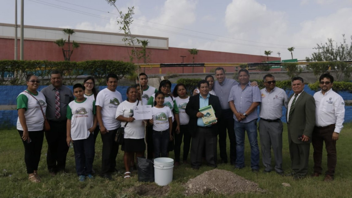 Firma Alcalde por la Proclamación de la Madre Tierra
