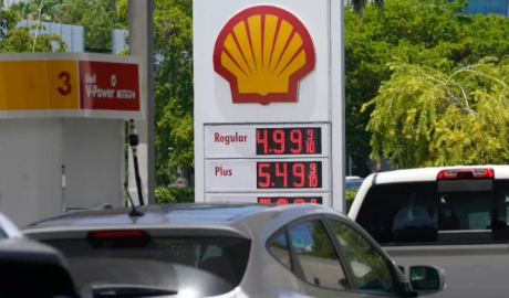 Pedirá Biden al Congreso suspensión de tres meses a los impuestos federales a la gasolina 