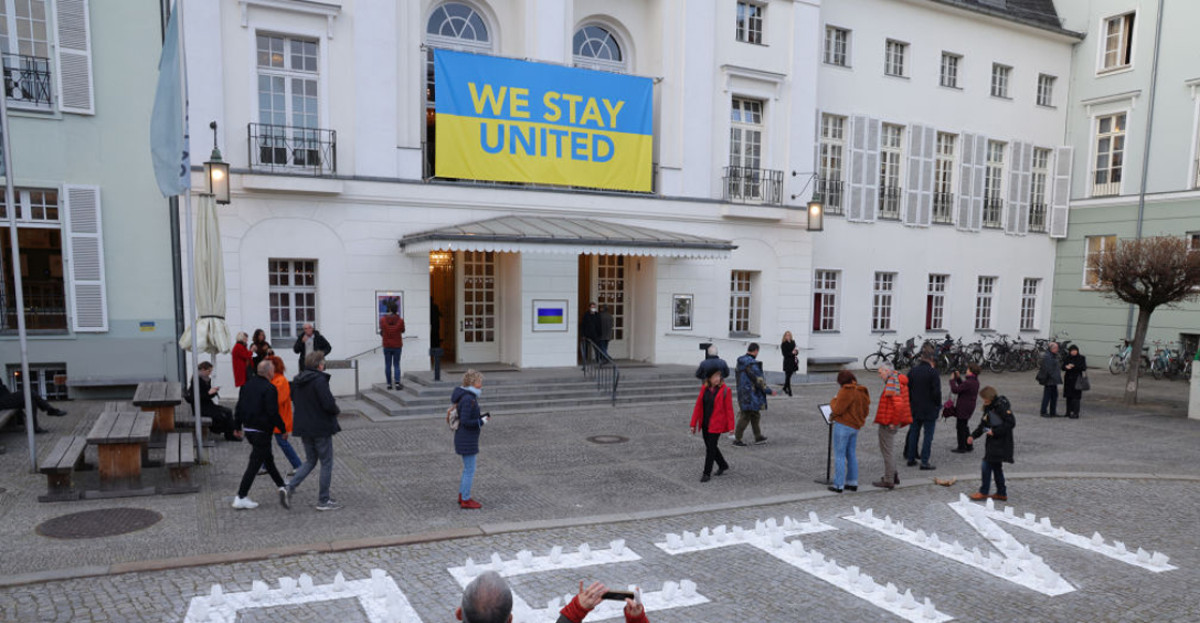 En negociaciones con Rusia, Ucrania ofrece renunciar a la OTAN