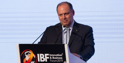 COPARMEX arremete contra la rifa del Avión Presidencial