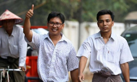 Myanmar libera a corresponsales de Reuters detenidos desde 2017 